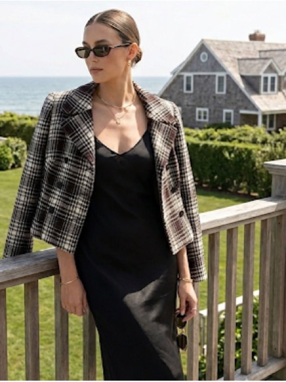 Vintage 90s BCBG Max Azria Wool Blend Plaid Cropped Blazer Made in USA M Size 8